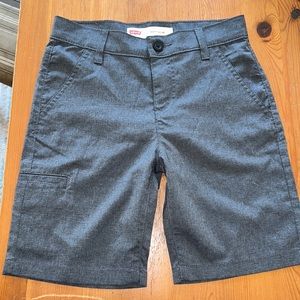 Boys Levi’s 511 slim hybrid shorts size 10 grey/charcoal